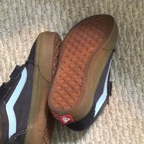 VANS - BLUE Boys size 10.5 fit like 10 shoes Good condition barely worn. - Picture 3 of 4